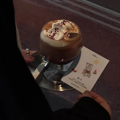 取悦自己才是终身浪漫 朋友圈氛围感文案速览