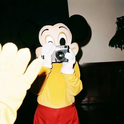 小众又戳心的情绪化五字网名 里面潜藏着暗涌心事