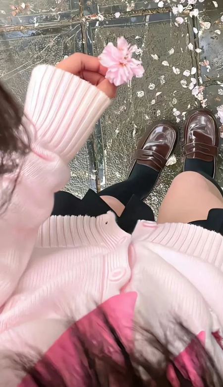 一眼万年的手机壁纸 让你每次解锁都心动到失语