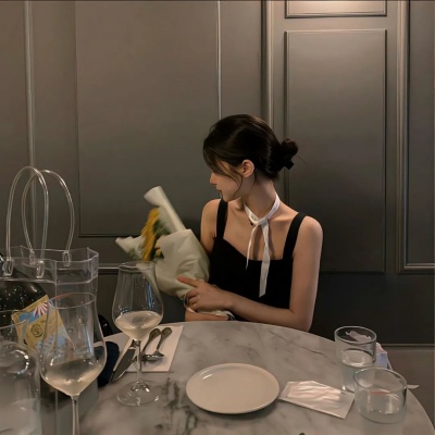 藏着故事的网名昵称 每个名字都有专属的温柔与深意