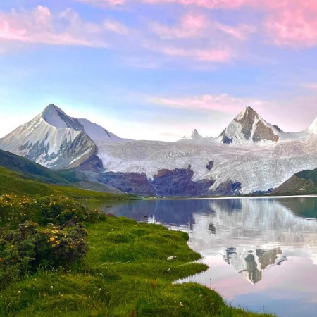 绝美雪山图片震撼来袭 带你云赏人间仙境