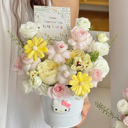 2025教师节花束图鉴来了 把感恩包进鲜花里