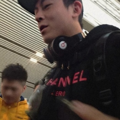 港风男头来袭 把黄金年代封印在像素里