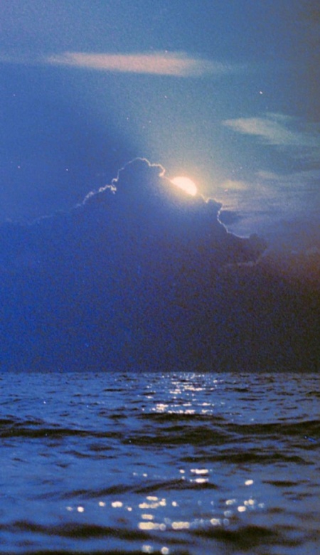 蓝调时刻壁纸分享 把静谧浪漫的Blue Hour藏进屏幕里