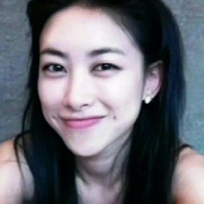 故事感与贵气并存朱珠头像合集 内娱气质天花板非她莫属