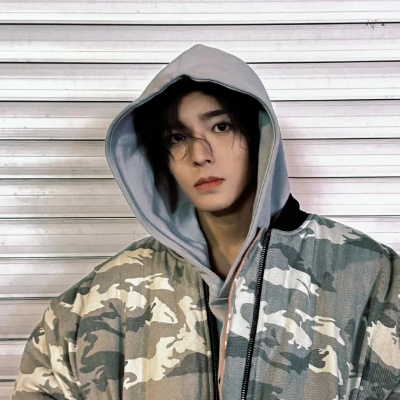 侯明昊氛围感头像合集 帅炸全网少年感高颜值头像分享