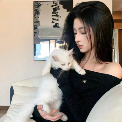 1754463243445461.jpg 640.jpg